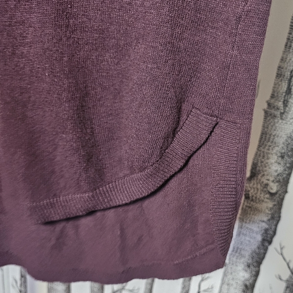 Treasure&Bond Burgandy Long Sleeve Curved Hem Tunic High Low Sweater New - Picture 4 of 7